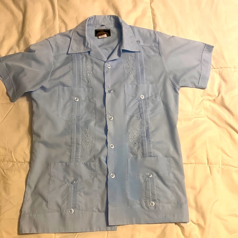 Kids size 16 (runs small) boys Guayabera (Traditional Mexican Dress shirt).